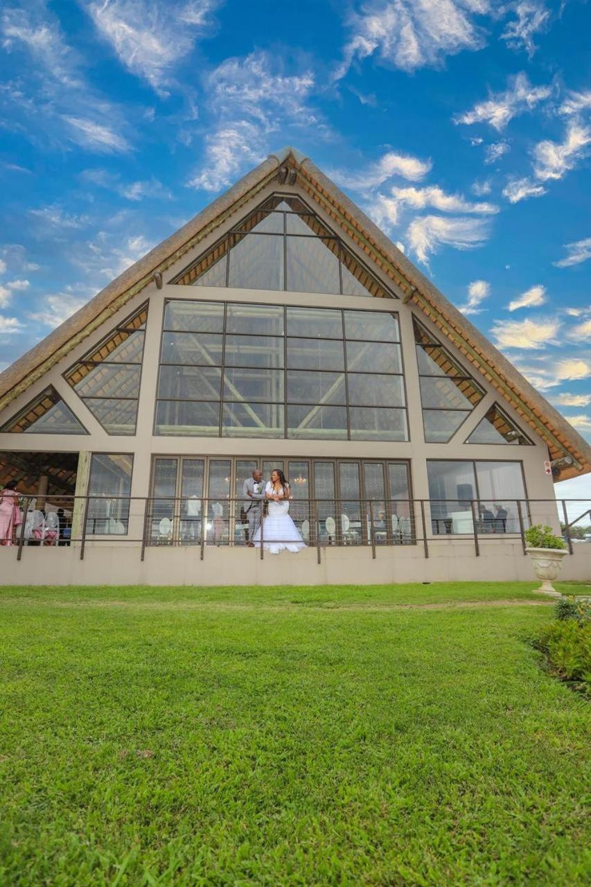 Nauntons Guest House & Wedding Venue Ladysmith Buitenkant foto