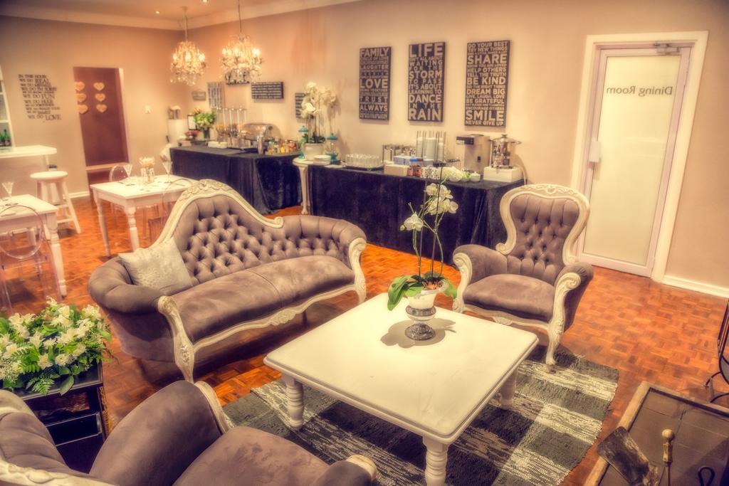 Nauntons Guest House & Wedding Venue Ladysmith Buitenkant foto