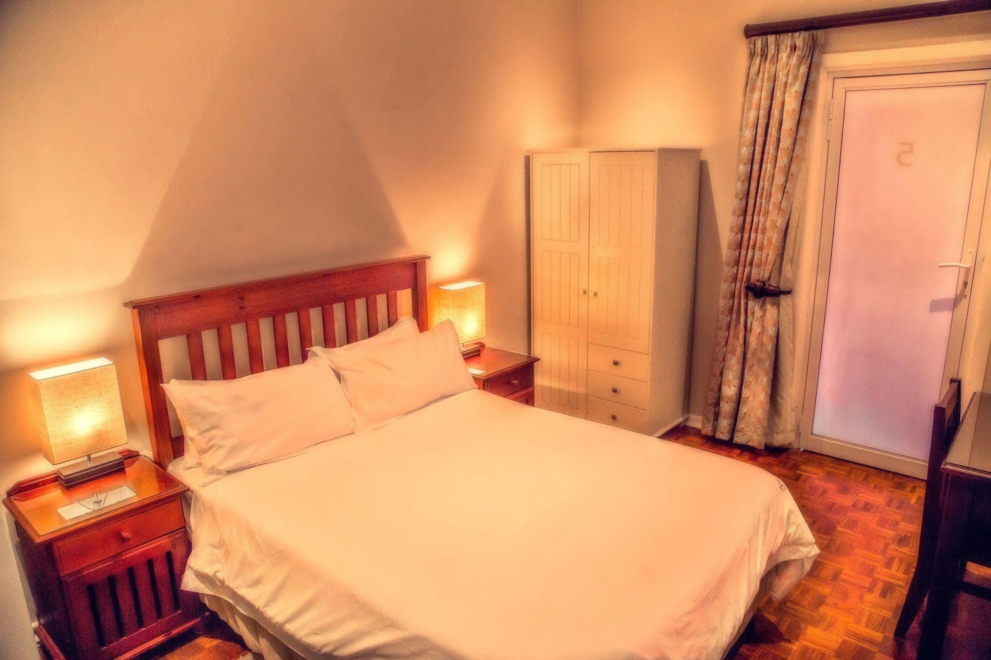 Nauntons Guest House & Wedding Venue Ladysmith Buitenkant foto