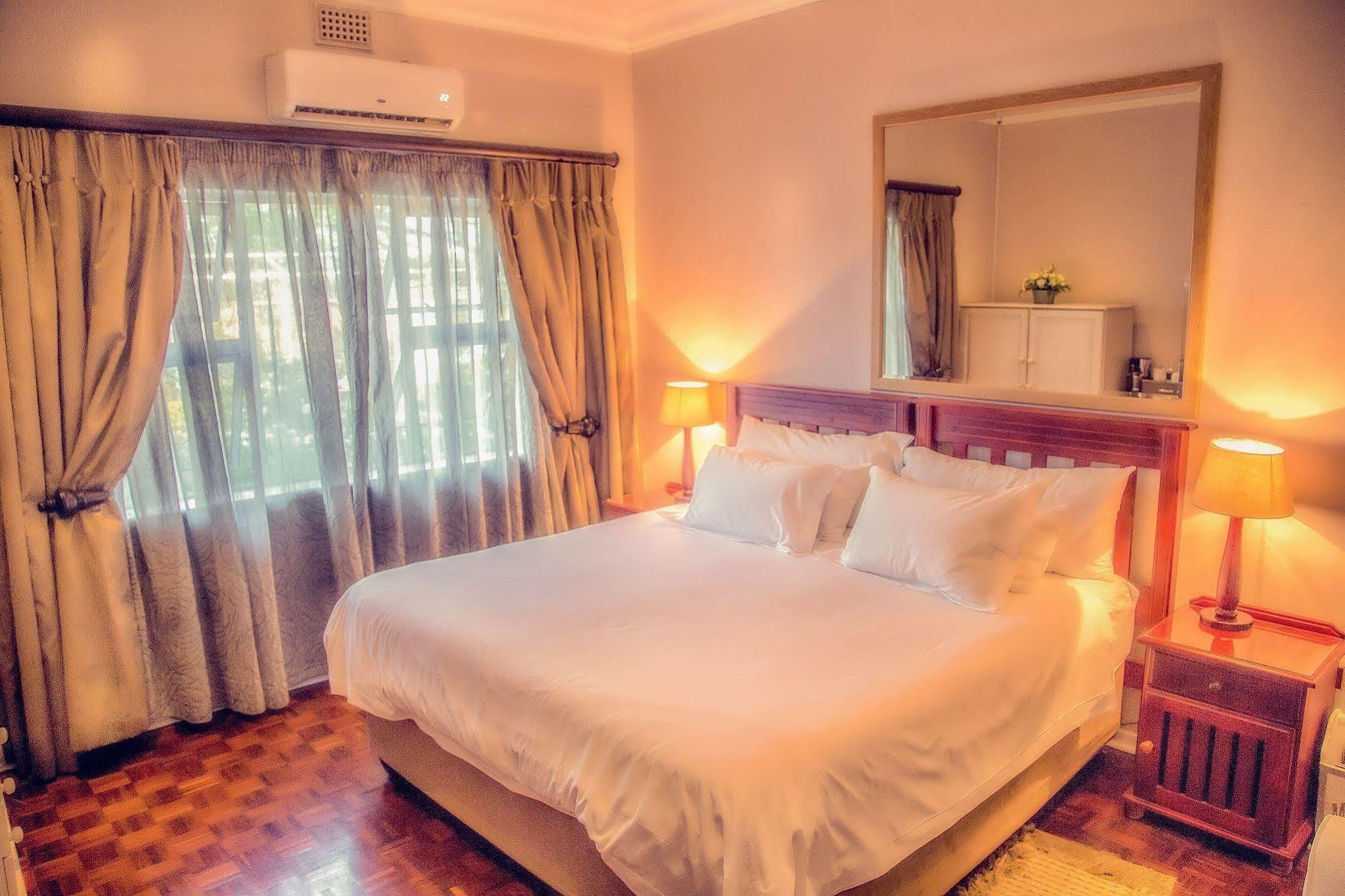 Nauntons Guest House & Wedding Venue Ladysmith Buitenkant foto